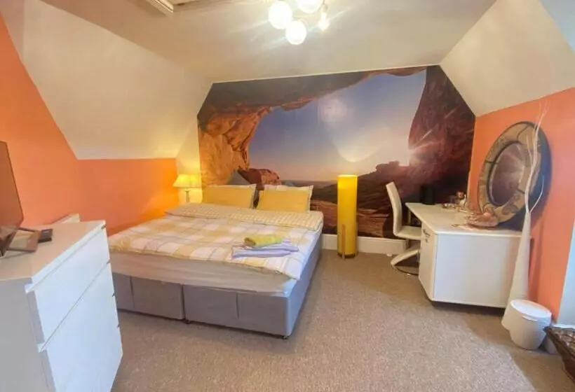 ペンション Upton Country Park Guest House