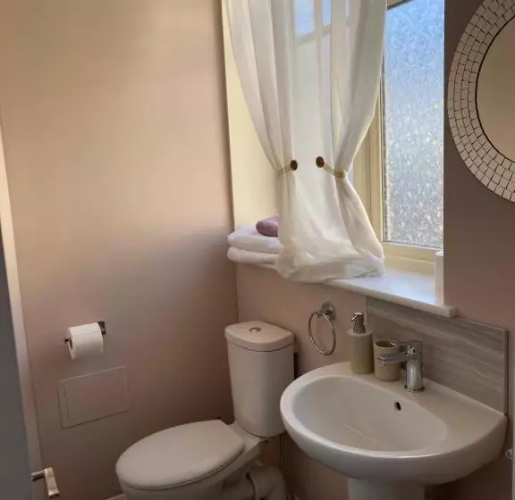 ペンション Upton Country Park Guest House