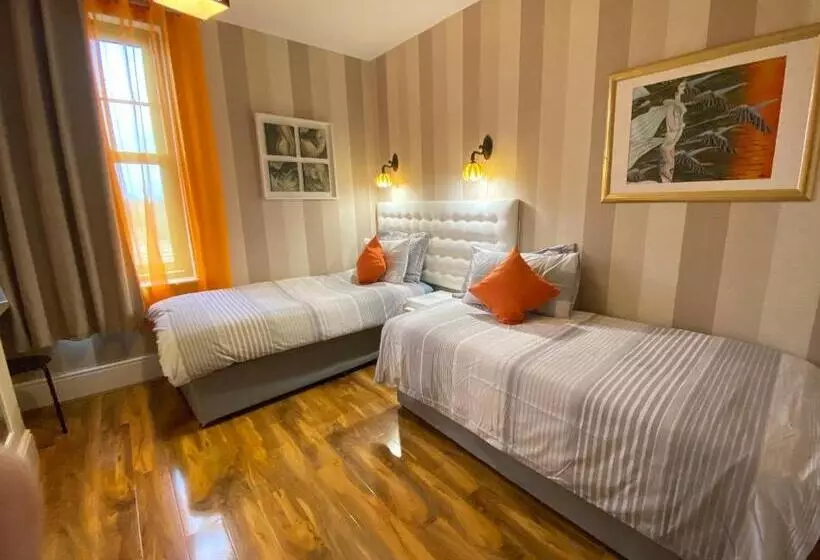 ペンション Upton Country Park Guest House