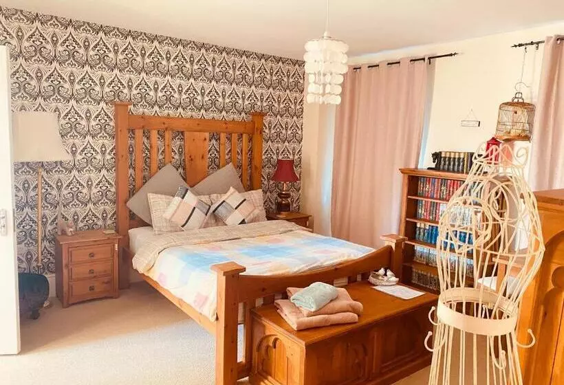 ペンション Upton Country Park Guest House