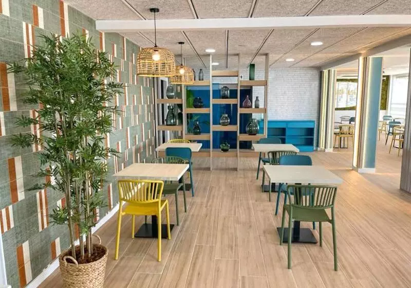 Lomakeskus Kampaoh L Almadrava   Costa Dorada