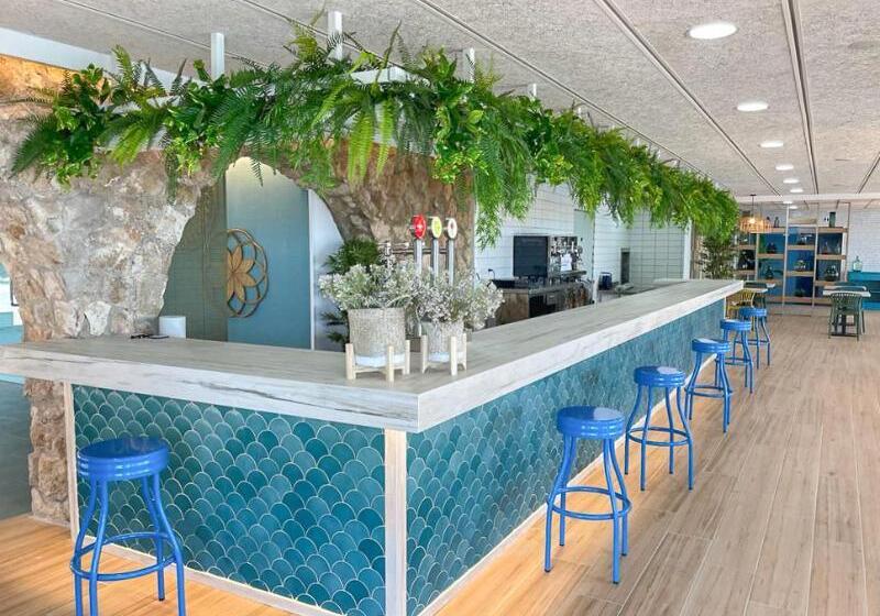 リゾートホテル Kampaoh L Almadrava   Costa Dorada