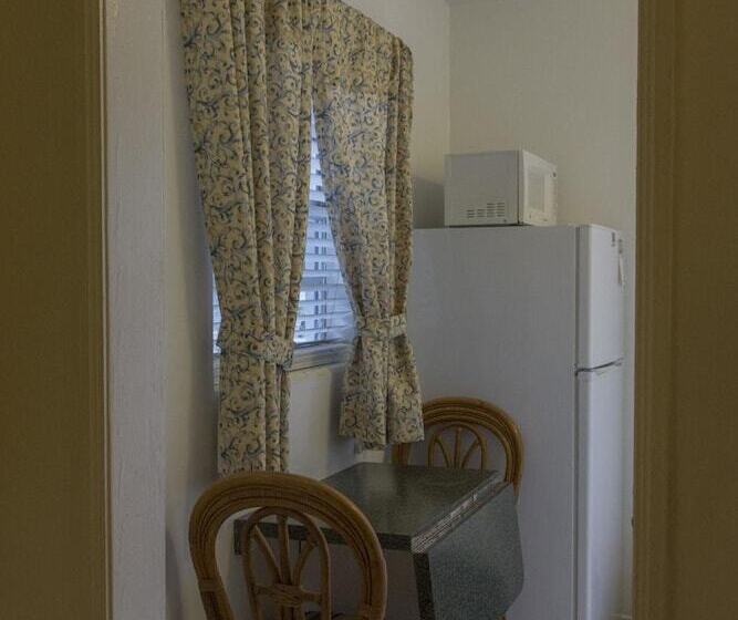 Richard S Motel Extended Stay