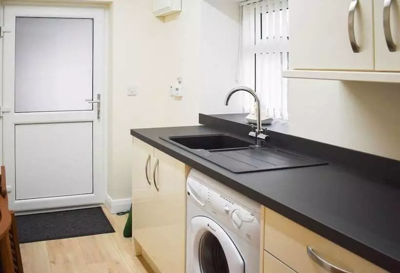 Rose Cottage Captivating 1 Bed Cottage In Bangor