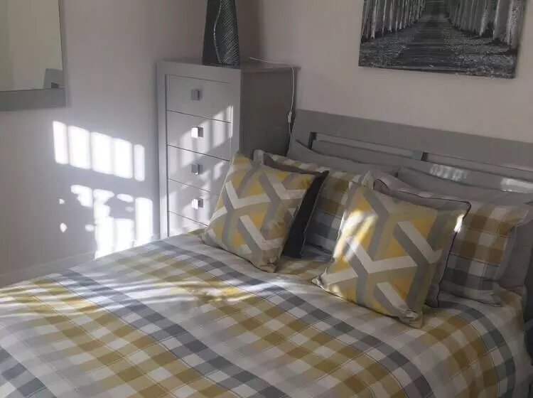 Rose Cottage Captivating 1 Bed Cottage In Bangor