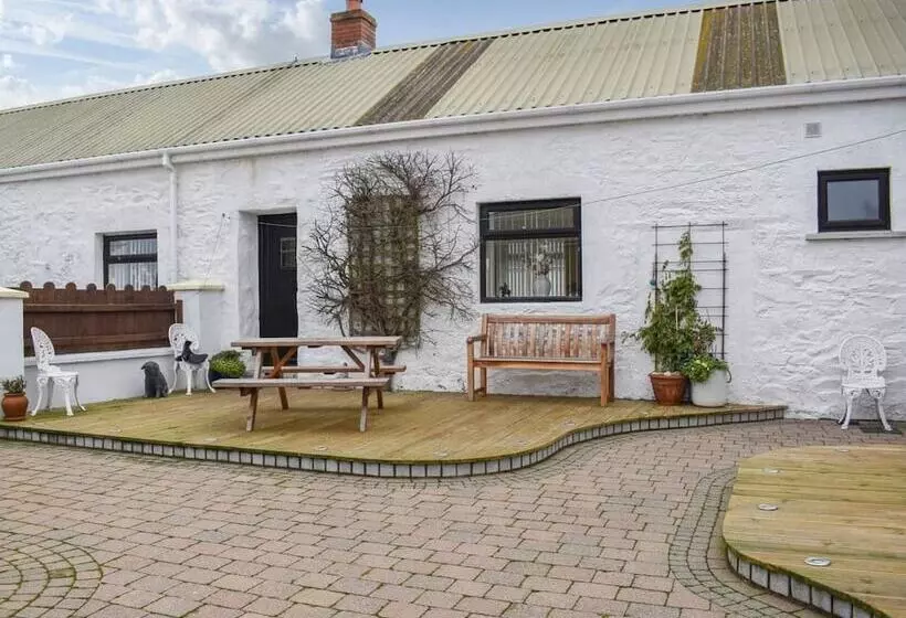 Rose Cottage Captivating 1 Bed Cottage In Bangor