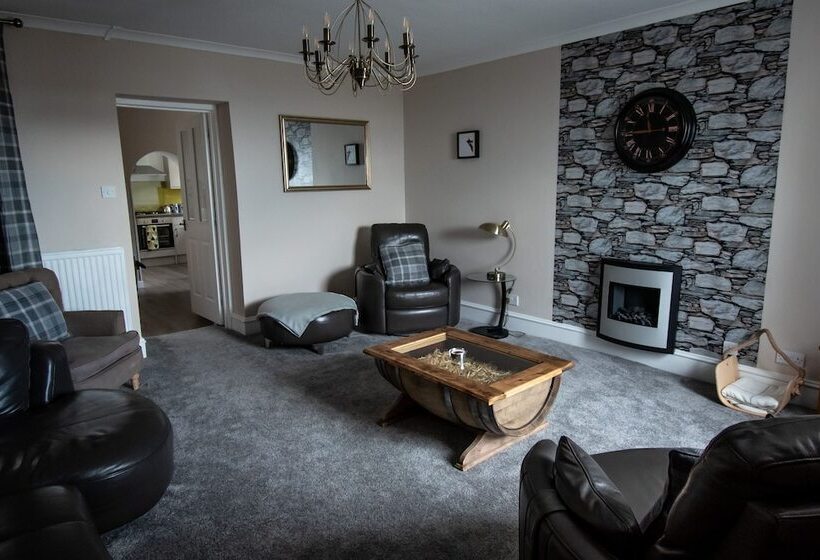 The View, 3 Bed Cottage, Findochty, Buckie, Moray