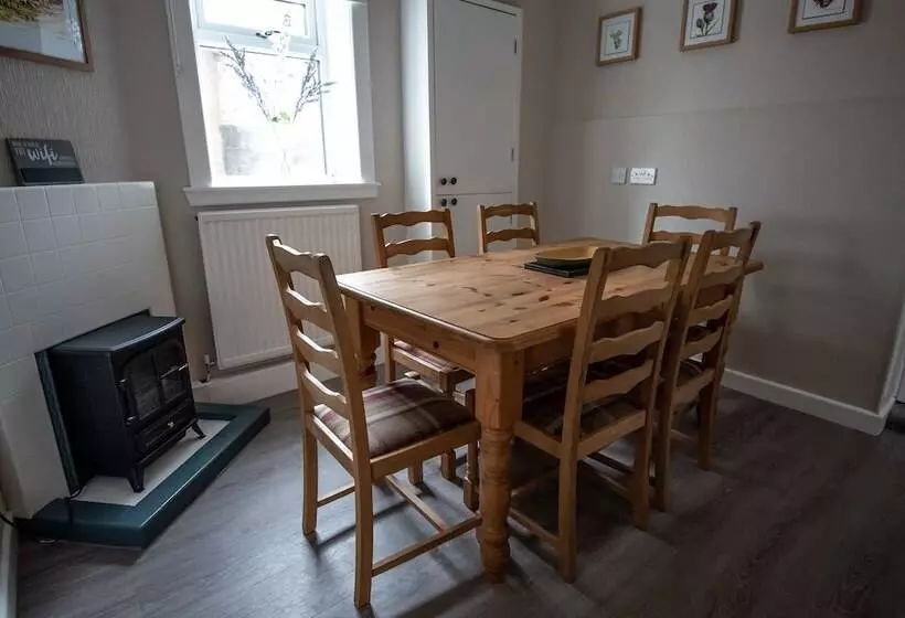 The View, 3 Bed Cottage, Findochty, Buckie, Moray