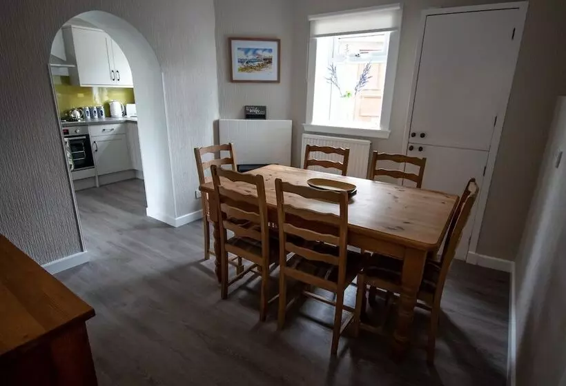 The View, 3 Bed Cottage, Findochty, Buckie, Moray