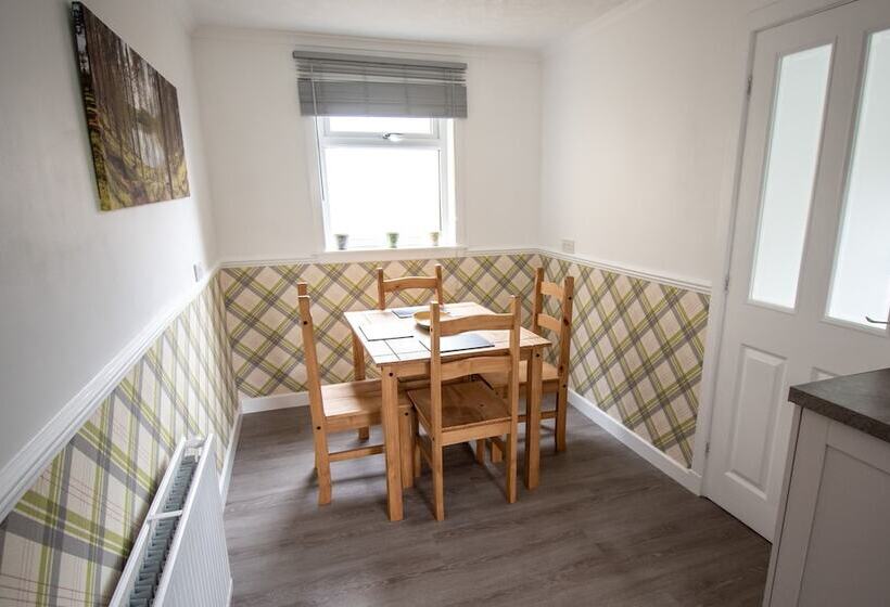 The View, 3 Bed Cottage, Findochty, Buckie, Moray