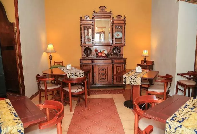 مسافرخانه Boutique La Posada