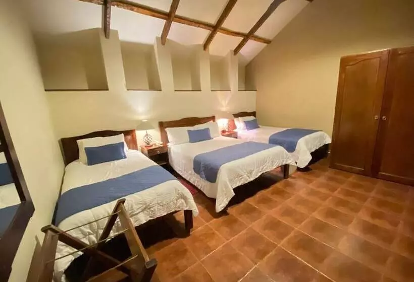 مسافرخانه Boutique La Posada