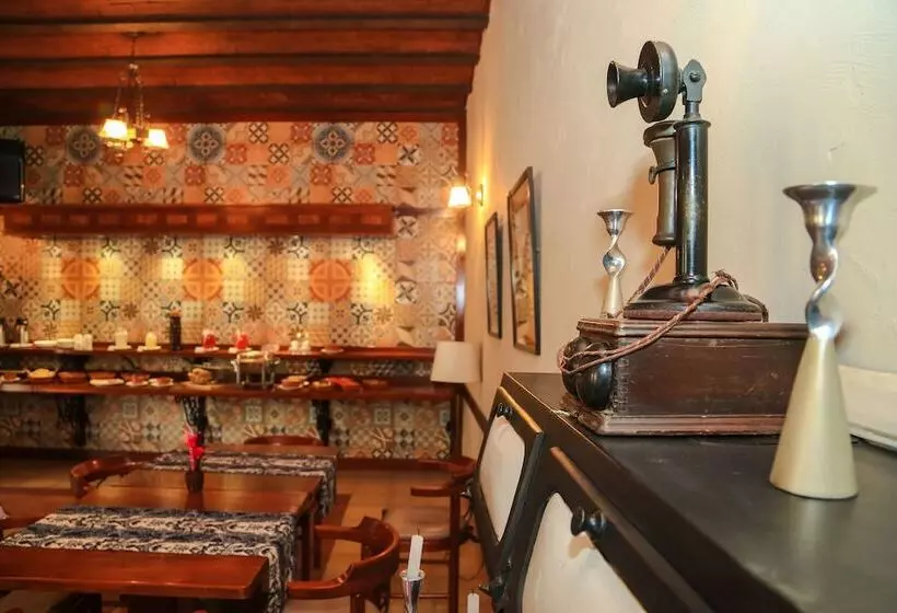 مسافرخانه Boutique La Posada