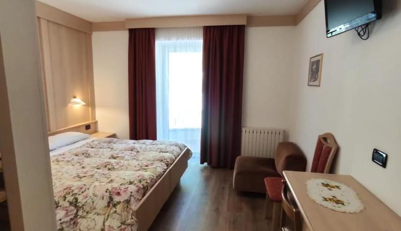 בית מלון כפרי Albergo Fiordaliso