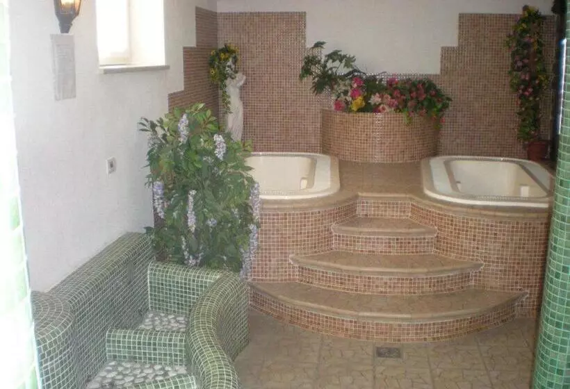 호텔 Albergo Fiordaliso