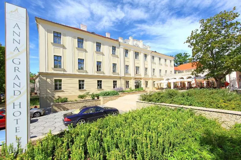 Hotel Anna Grand