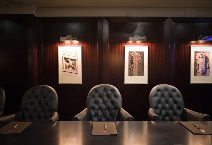 Bastion Heritage Hotel   Relais & Châteaux