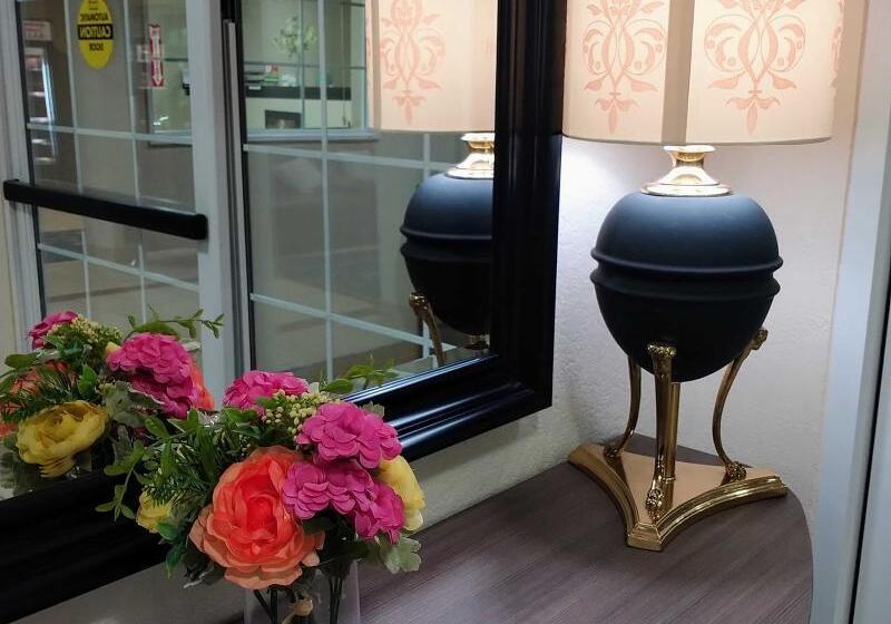 فندق Candlewood Suites Houston Medical Center, An Ihg