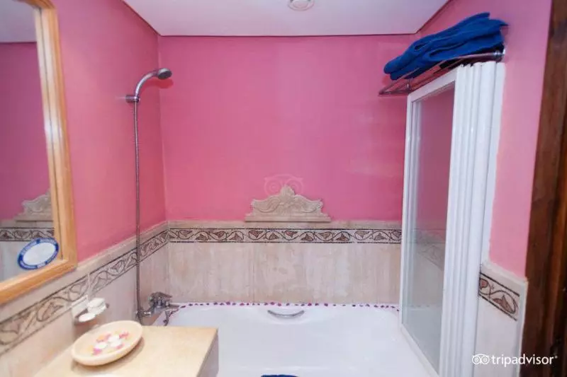 Hotelli De Charme Et Spa Dar El Bhar