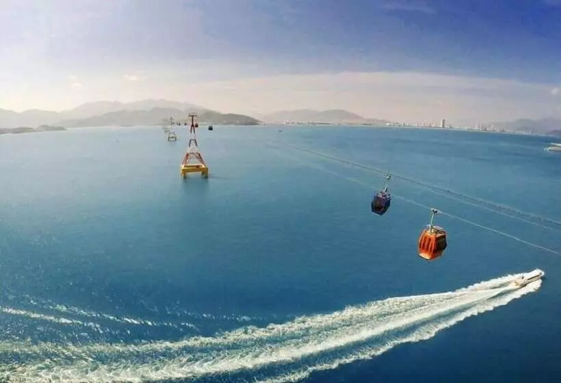 هتل Diamond Bay Resort And Spa