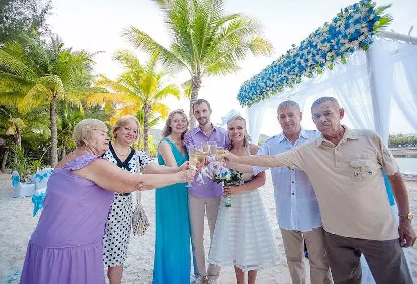 هتل Diamond Bay Resort And Spa