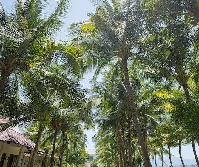 هتل Diamond Bay Resort And Spa