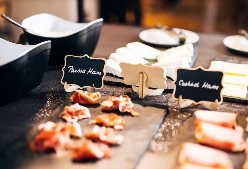 فندق Ibis Belfast City Centre