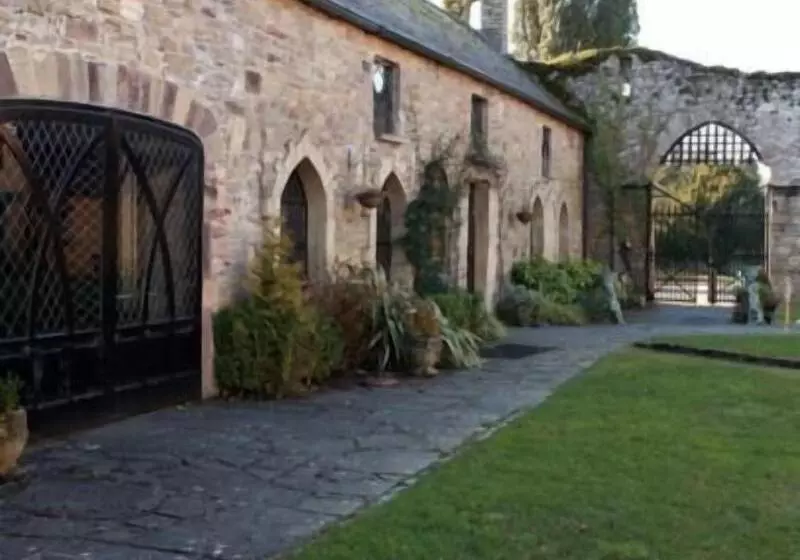 בית מלון כפרי Kinnitty Castle