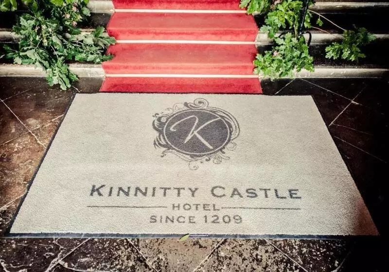 בית מלון כפרי Kinnitty Castle