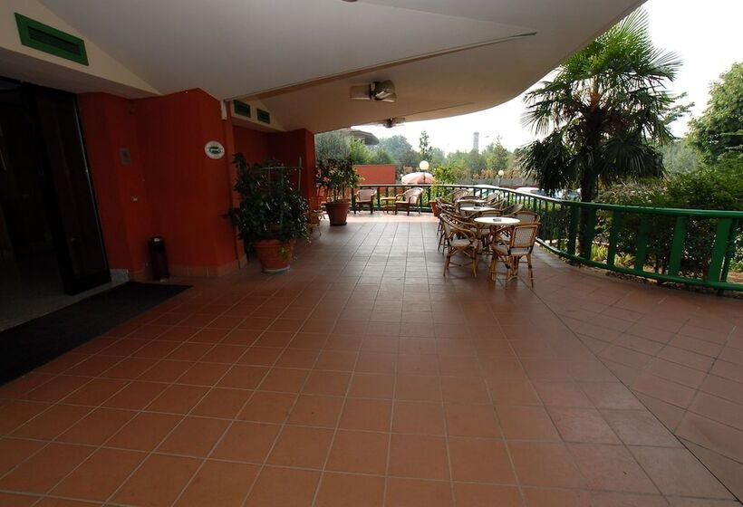 فندق La Querceta