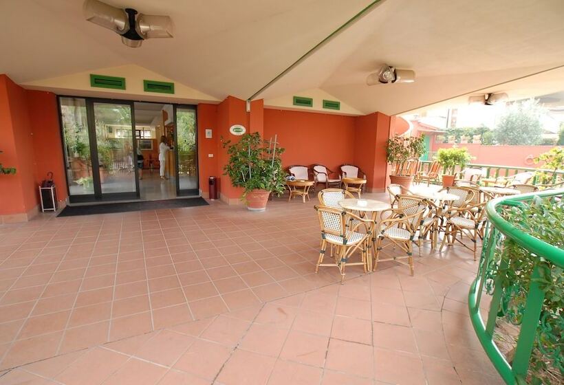 فندق La Querceta