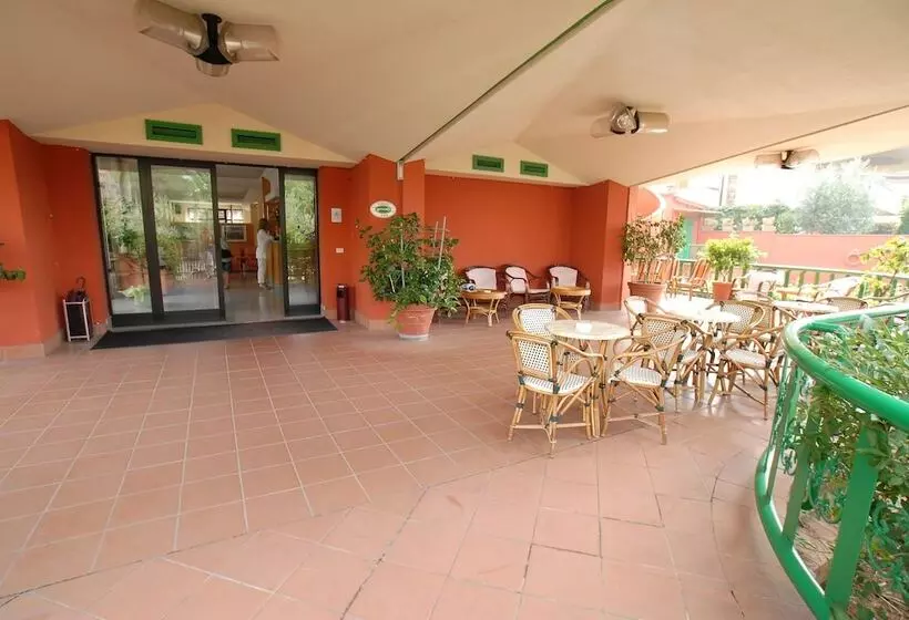 Отель La Querceta