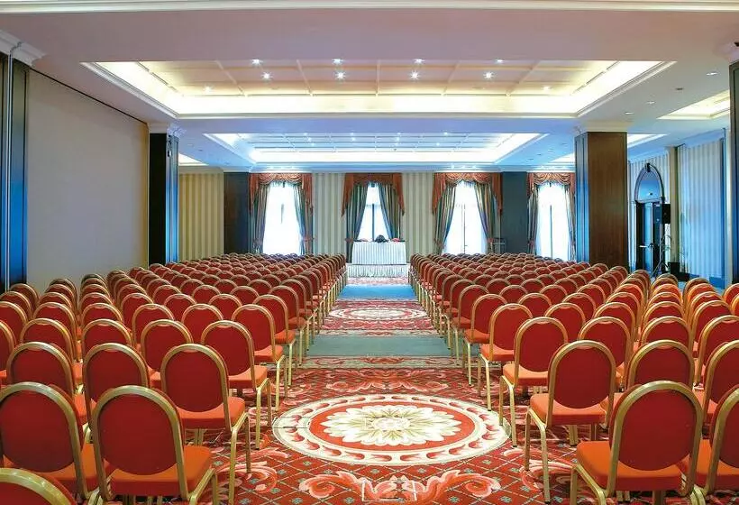 Grecotel Larissa Imperial