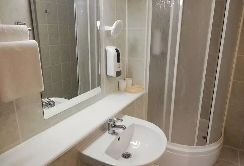 בית מלון כפרי Luchesa