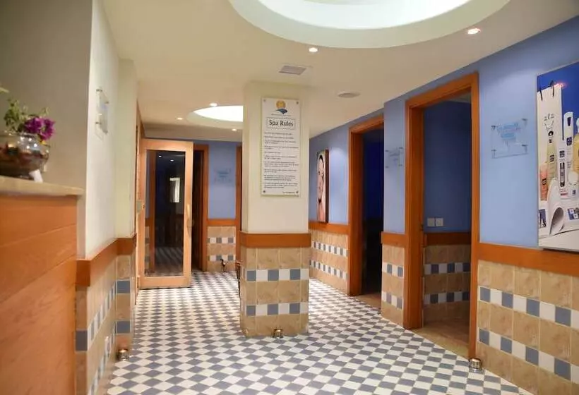 Marina Plaza Hotel Tala Bay