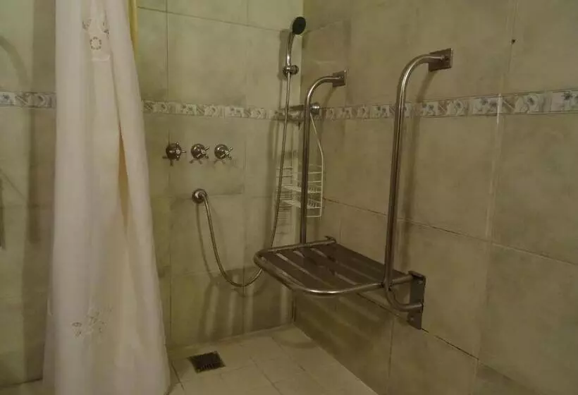 בית מלון כפרי Necof