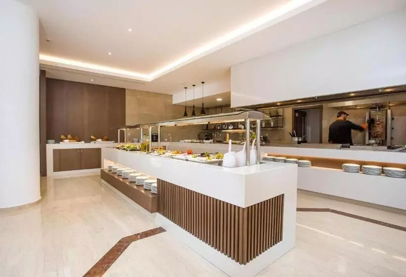 Hotelli Niriides Beach