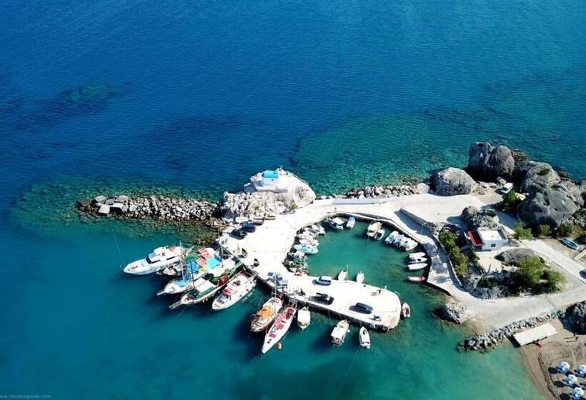 Отель Niriides Beach