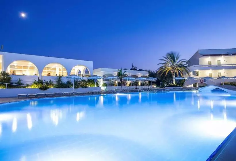 Hotelli Niriides Beach