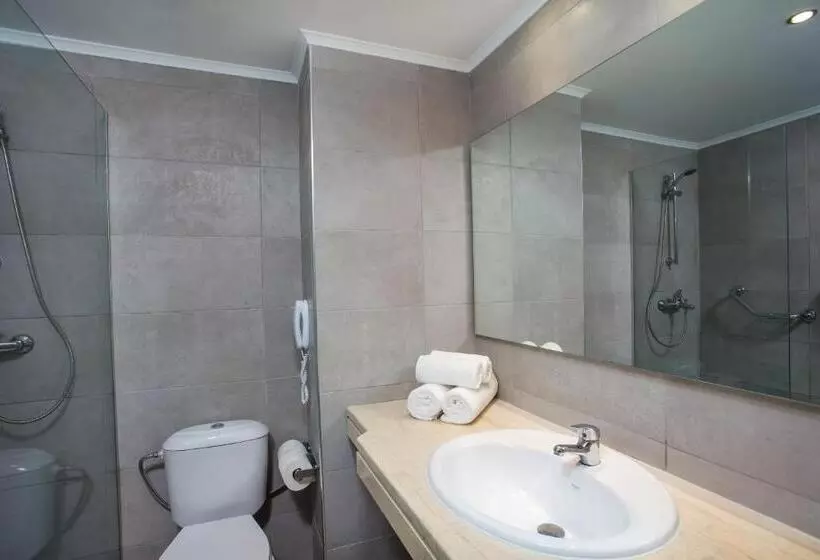 Hotelli Niriides Beach