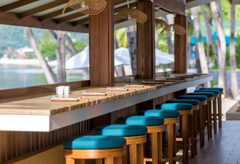 호텔 Outrigger Koh Samui Beach Resort Sha Extra Plus