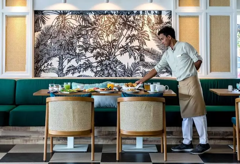 Hotel Outrigger Koh Samui Beach Resort Sha Extra Plus