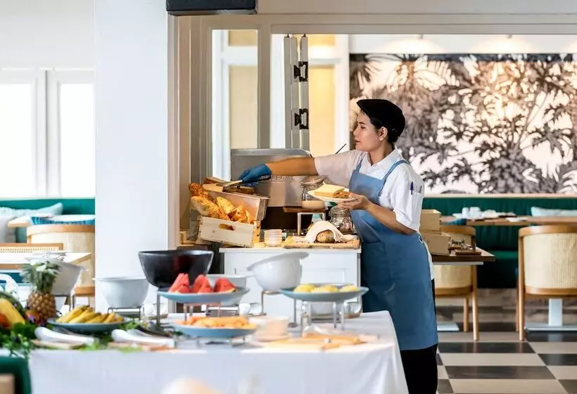 Hotel Outrigger Koh Samui Beach Resort Sha Extra Plus