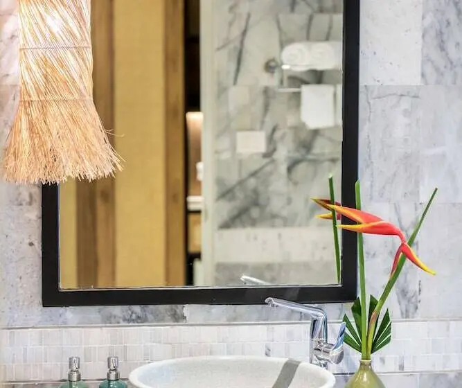 ホテル Outrigger Koh Samui Beach Resort