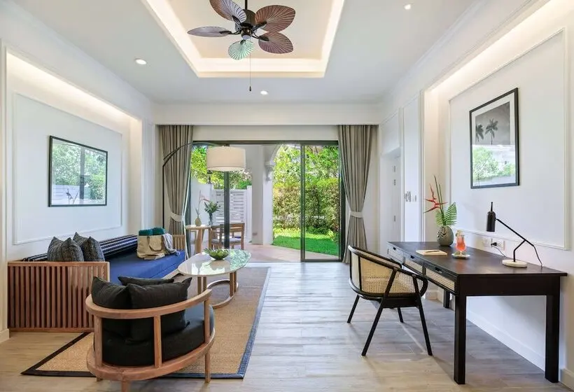 ホテル Outrigger Koh Samui Beach Resort