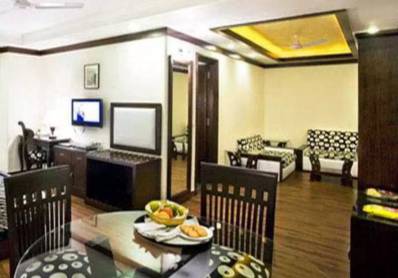 Hotel Parkland Kalkaji