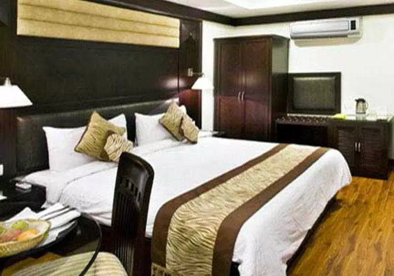 Hotel Parkland Kalkaji