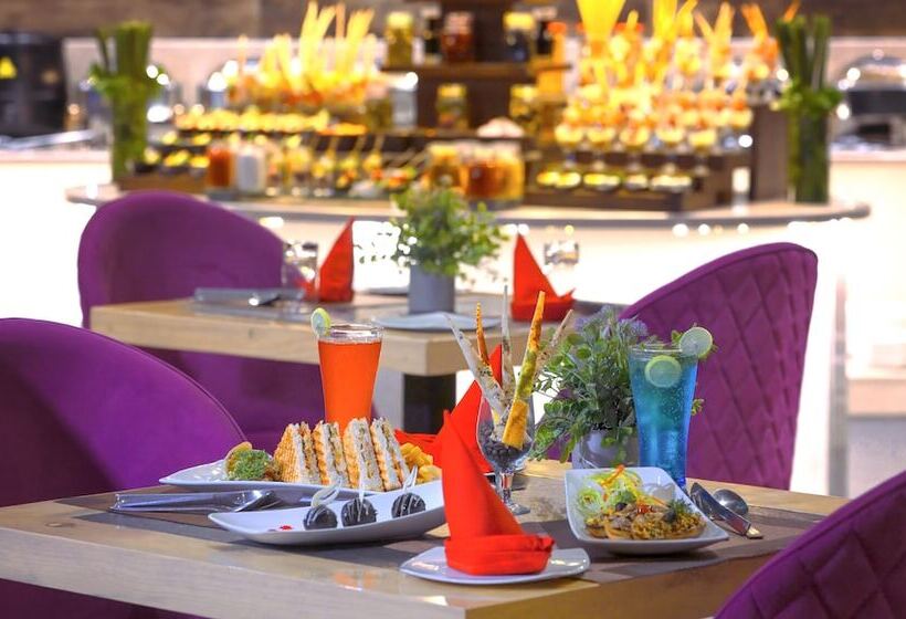 فندق Royale Sarovar Portico Agra