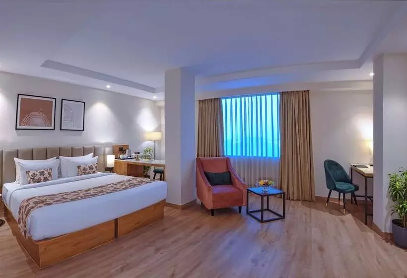 هتل Royale Sarovar Portico Agra