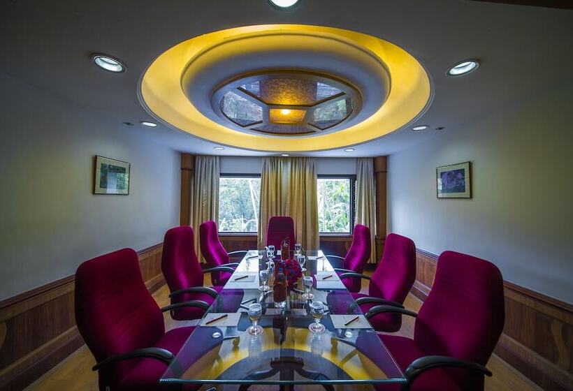 Hotel The Renai Cochin